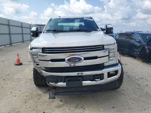 1FT7W2BT3JEB16555 - 2018 FORD F250 SUPER DUTY WHITE photo 5