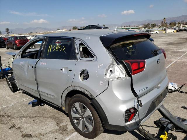 KNDCB3LC4L5394656 - 2020 KIA NIRO LX SILVER photo 3