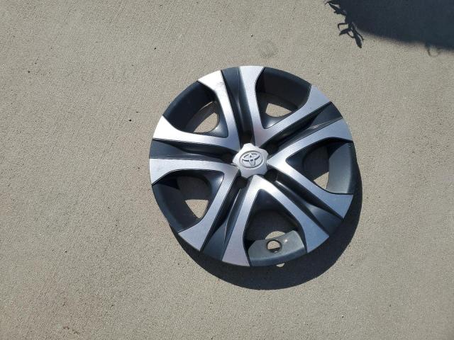 2T3ZFREV3JW518356 - 2018 TOYOTA RAV4 LE 银色 照片 12