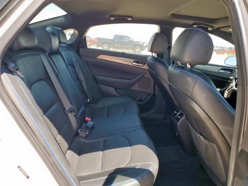 5NPE34AB4JH665041 - 2018 HYUNDAI SONATA SPORT Silber Foto 10