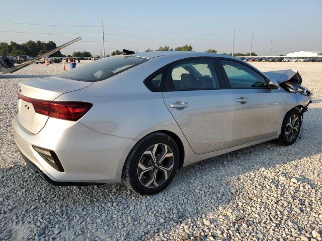 3KPF24AD6ME350940 - 2021 KIA FORTE FE SILVER photo 3