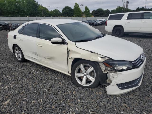 1VWAS7A33EC060065 - 2014 VOLKSWAGEN PASSAT S თეთრი ფოტო 4