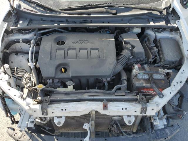 5YFBURHE0FP361812 - 2015 TOYOTA COROLLA L Weiß Foto 11