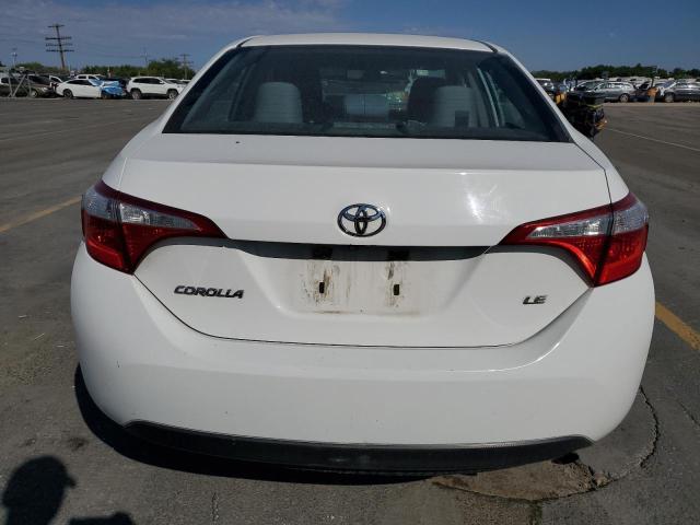 5YFBURHE0FP361812 - 2015 TOYOTA COROLLA L Weiß Foto 6