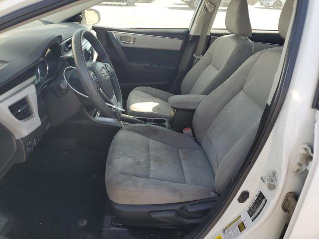 5YFBURHE0FP361812 - 2015 TOYOTA COROLLA L Weiß Foto 7