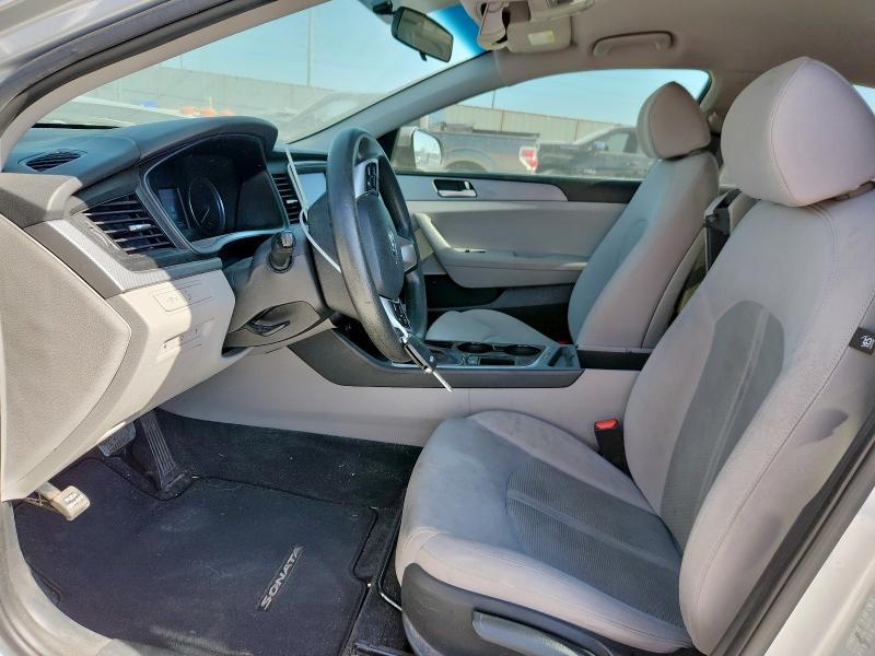 5NPE24AF5JH669573 - 2018 HYUNDAI SONATA SE ვერცხლისფერი ფოტო 7