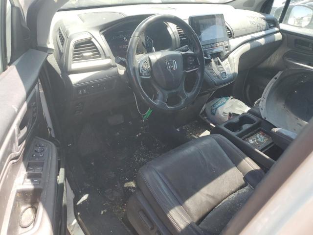 5FNRL6H73JB053930 - 2018 HONDA ODYSSEY EXL WHITE photo 8