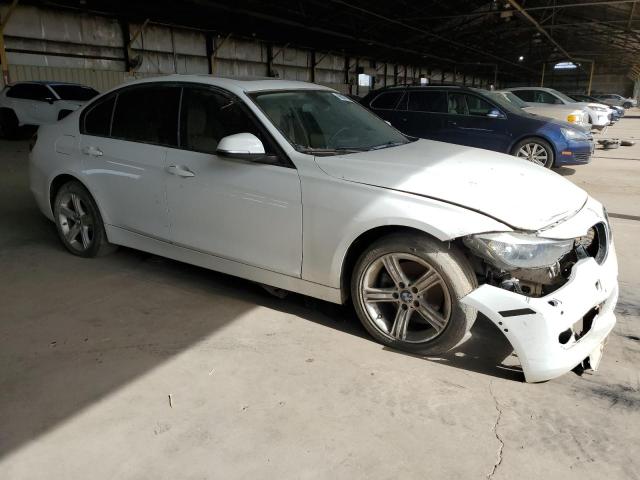 WBA3C3G59FNS75348 - 2015 BMW 320 I XDRIVE WHITE photo 4