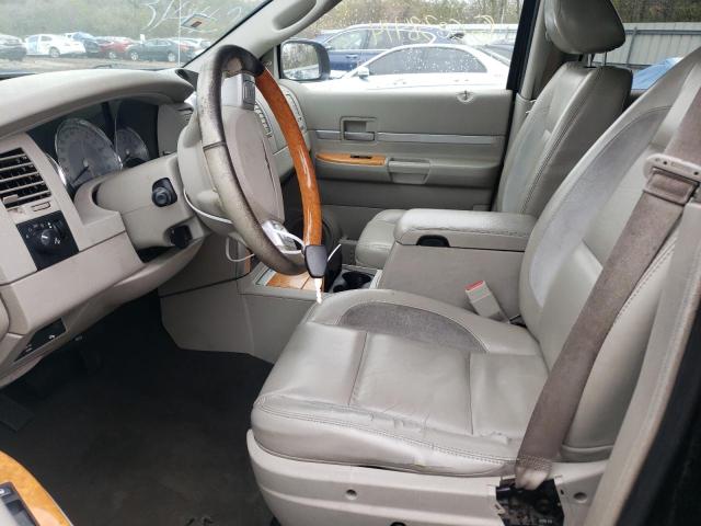 1A8HW58288F113944 - 2008 CHRYSLER ASPEN LIMITED შავი ფოტო 7