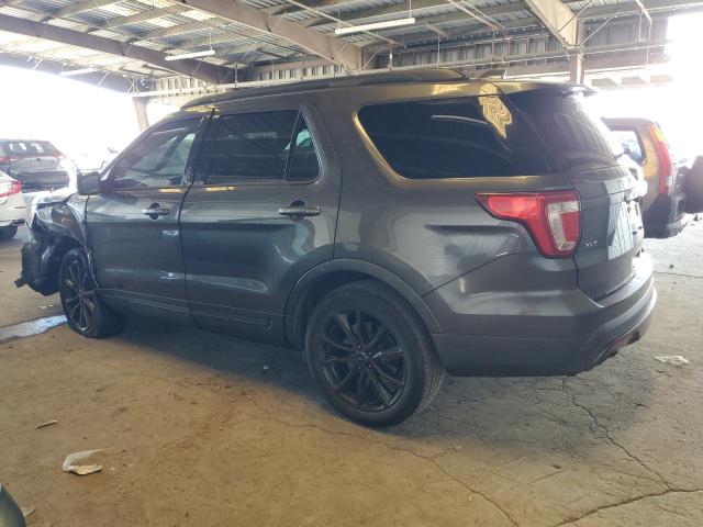 1FM5K7D82HGE38333 - 2017 FORD EXPLORER XLT GRAY photo 2