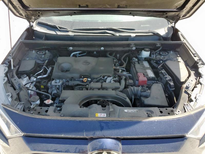 2T3W1RFV5MW139458 - 2021 TOYOTA RAV4 XLE BLUE photo 12