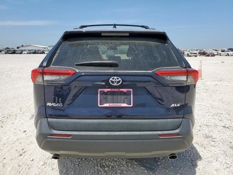 2T3W1RFV5MW139458 - 2021 TOYOTA RAV4 XLE BLUE photo 6