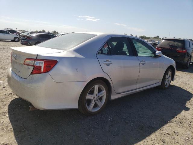 4T1BF1FK2DU682489 - 2013 TOYOTA CAMRY L 银色 照片 3