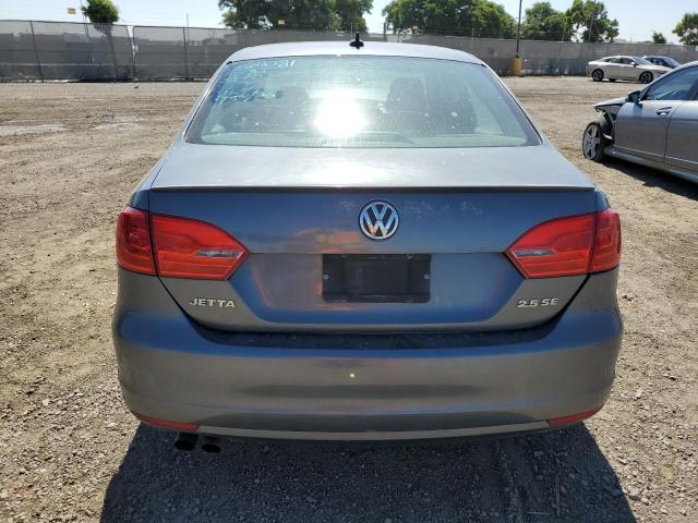 3VWDP7AJ9DM375415 - 2013 VOLKSWAGEN JETTA SE GRAY photo 6