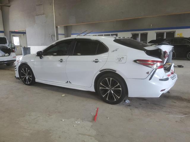 4T1B11HK2JU538691 - 2018 TOYOTA CAMRY L 白色 照片 2