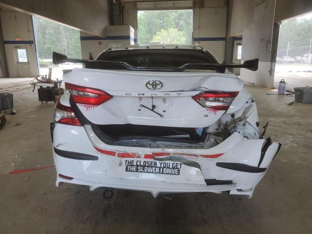 4T1B11HK2JU538691 - 2018 TOYOTA CAMRY L 白色 照片 6