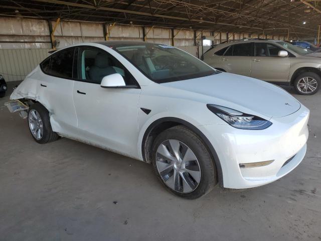 7SAYGDEE0NA015701 - 2022 TESLA MODEL Y WHITE photo 4