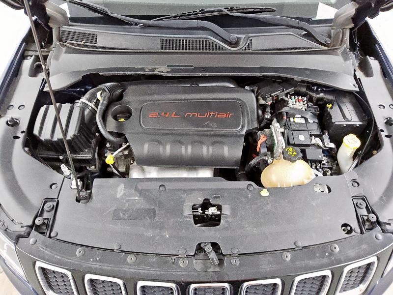 3C4NJCBB0JT193547 - 2018 JEEP COMPASS LATITUDE Niebieski zdjęcie 12