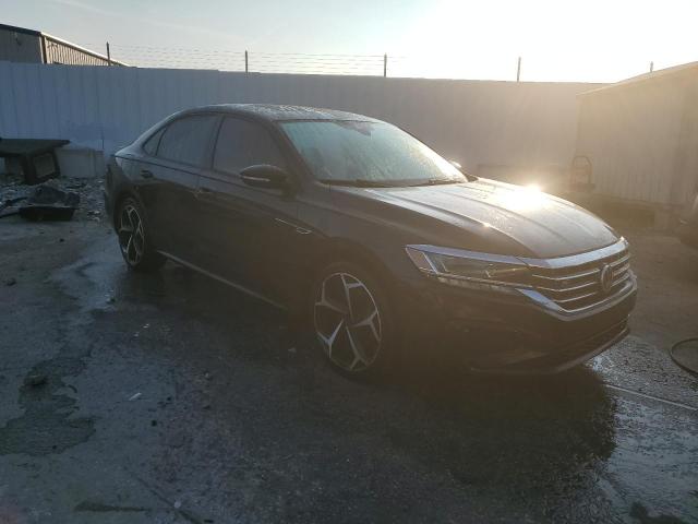 1VWMA7A31LC019673 - 2020 VOLKSWAGEN PASSAT R-LINE أسود صورة 4