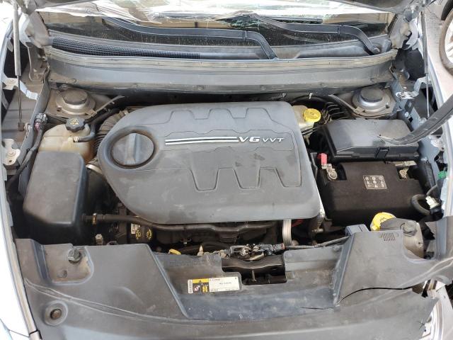 1C4PJMCS2HW615996 - 2017 JEEP CHEROKEE LATITUDE ვერცხლისფერი ფოტო 11