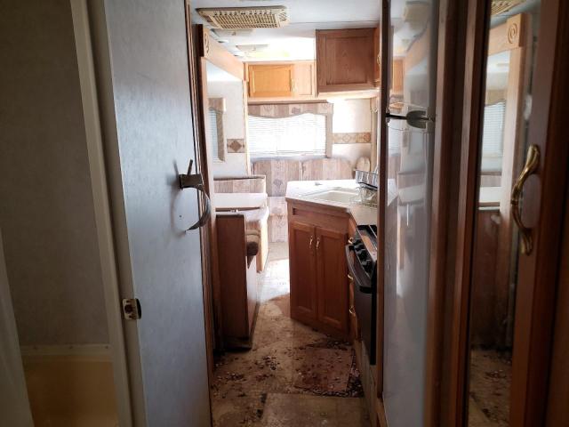 4YDT27S2327306101 - 2002 KEYSTONE HORNET WHITE photo 6