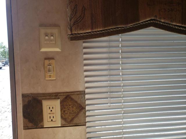 4YDT27S2327306101 - 2002 KEYSTONE HORNET WHITE photo 8