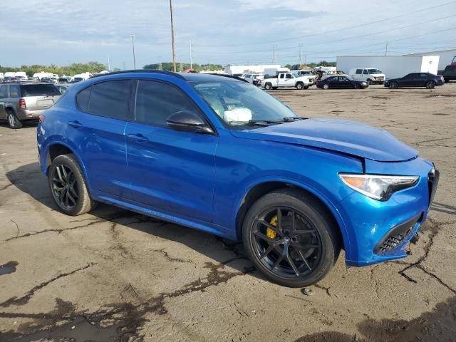 ZASPAKBN4M7D16005 - 2021 ALFA ROMEO STELVIO TI BLUE photo 4