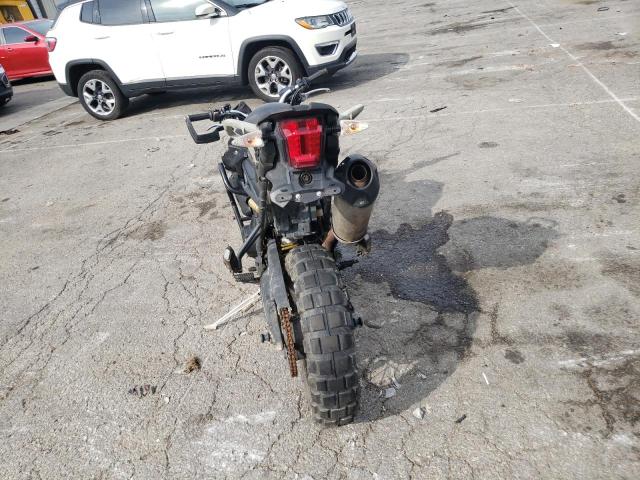 SMTE06BF4CJ511107 - 2012 TRIUMPH MOTORCYCLE TIGER 800XC ABS BLACK photo 4