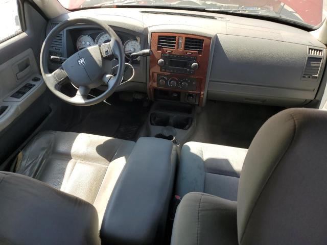 1D7HW48N65S237912 - 2005 DODGE DAKOTA QUAD SLT RED photo 8