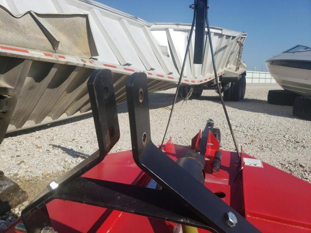 RCASD5SC230203 - 2024 MAHINDRA AND MAHINDRA TRACTOR RED photo 8