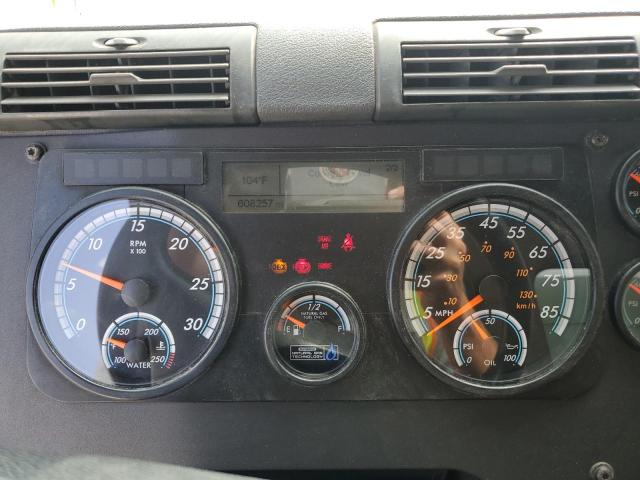 1FUBGAD97ELFW1722 - 2014 FREIGHTLINER CASCADIA 1 WHITE photo 8