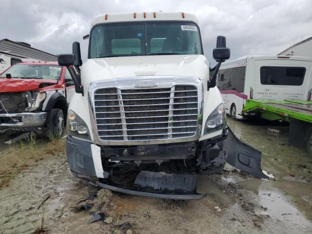 1FUBGAD97ELFW1722 - 2014 FREIGHTLINER CASCADIA 1 WHITE photo 9