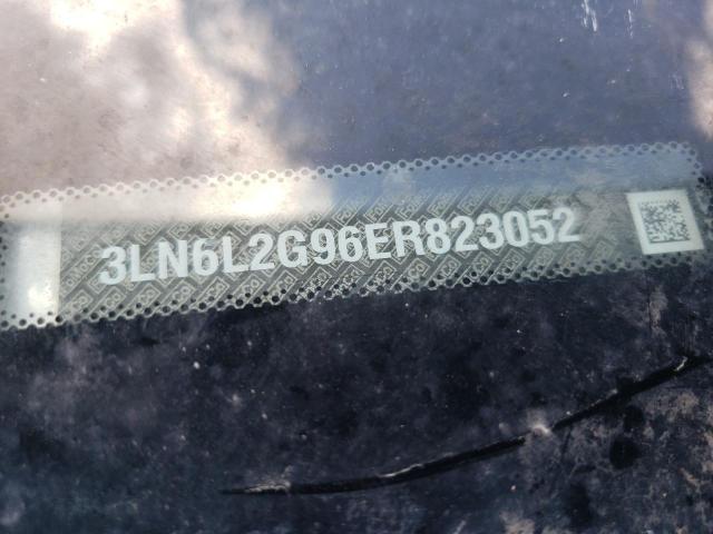 3LN6L2G96ER823052 - 2014 LINCOLN MKZ WHITE photo 12