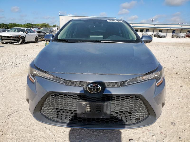 5YFEPMAE9MP248634 - 2021 TOYOTA COROLLA LE GRAY photo 5