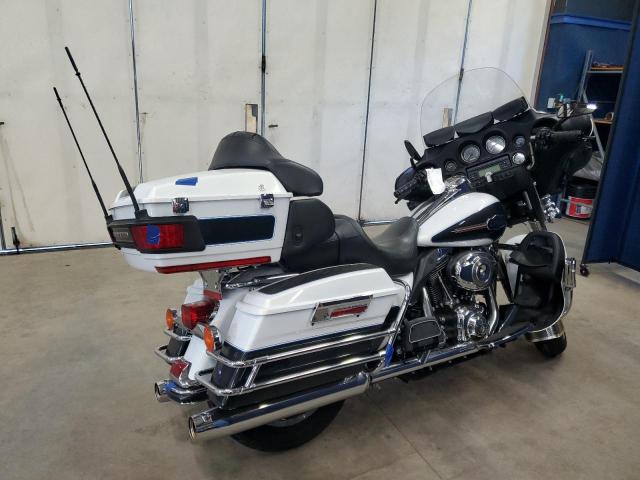 1HD1FC4168Y702567 - 2008 HARLEY-DAVIDSON FLHTCUI 白色 照片 4