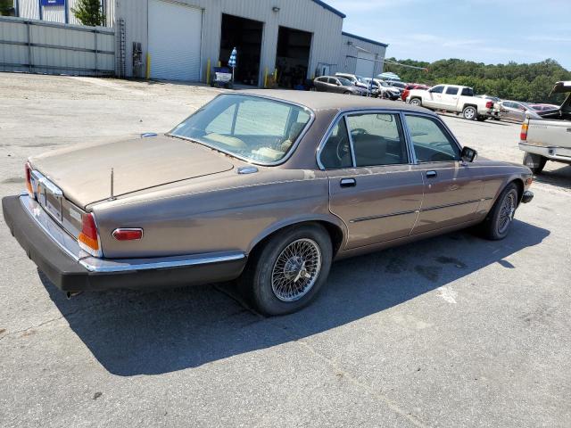 SAJAY1349EC380397 - 1984 JAGUAR XJ VANDEN PLAS BROWN photo 3