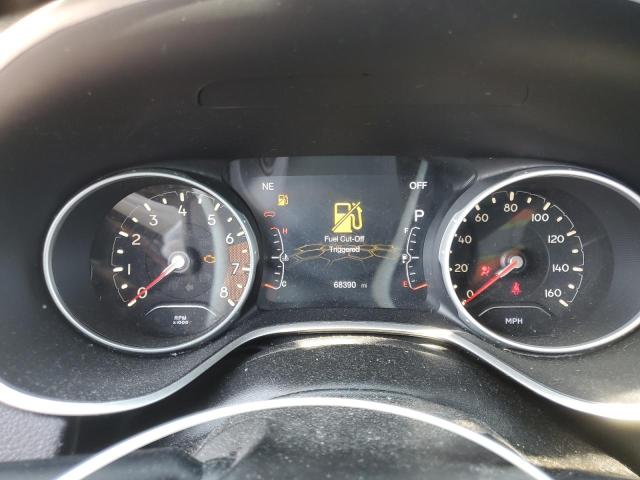 3C4NJDBB1KT818271 - 2019 JEEP COMPASS LATITUDE GREEN photo 9