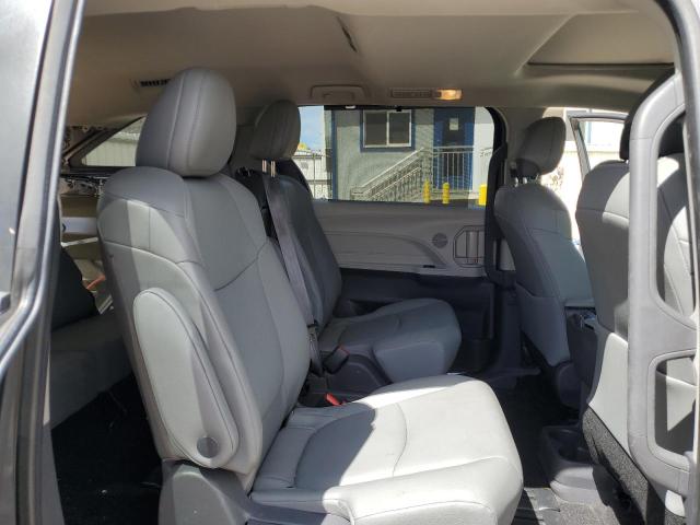 5TDYRKEC6MS043414 - 2021 TOYOTA SIENNA XLE GRAY photo 11