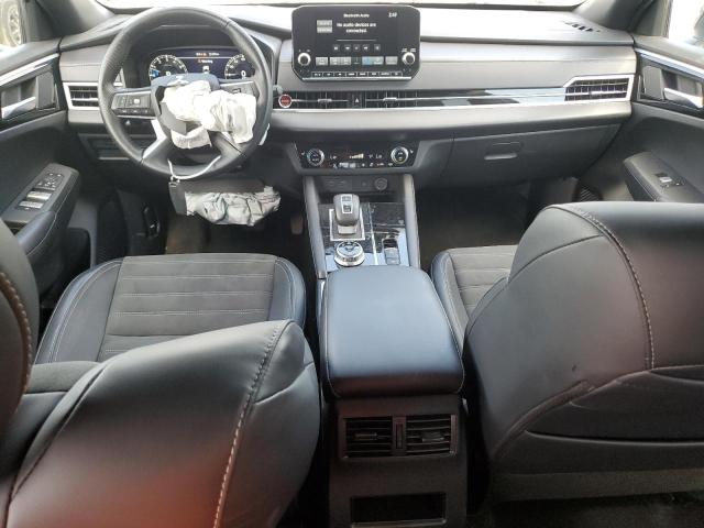 JA4J4VA88RZ070052 - 2024 MITSUBISHI OUTLANDER SE WHITE photo 8