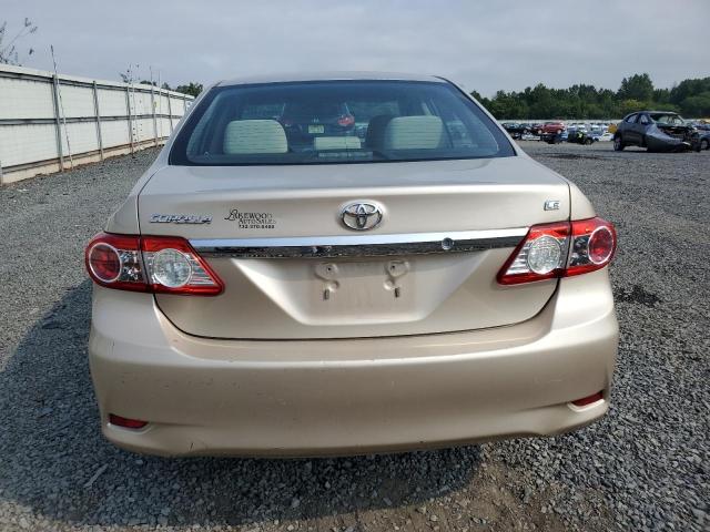2T1BU4EE9DC026875 - 2013 TOYOTA COROLLA BASE 金色 照片 6