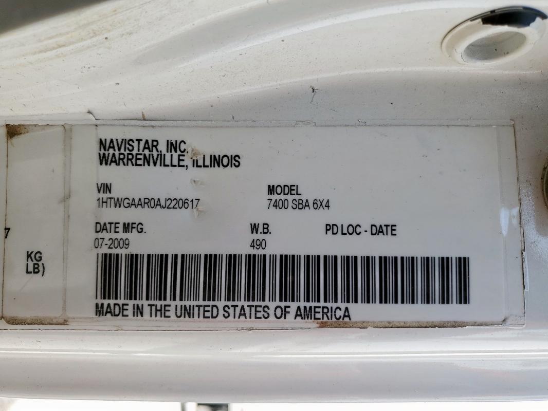 1HTWGAAR0AJ220617 - 2010 INTERNATIONAL 7000 7400 თეთრი ფოტო 10