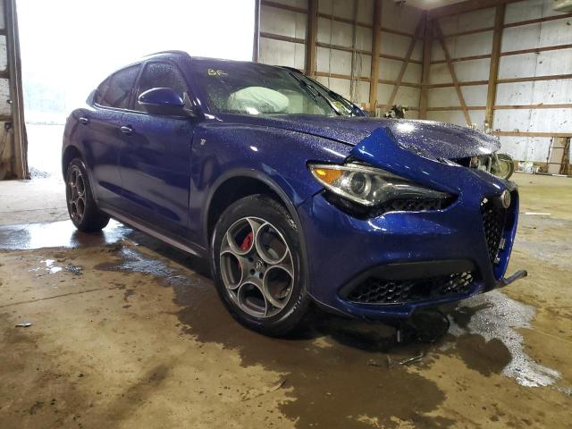 ZASPAKBN9N7D39328 - 2022 ALFA ROMEO STELVIO TI BLUE photo 1