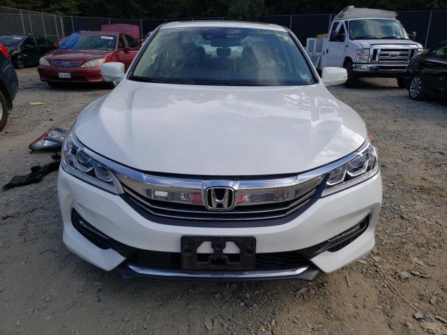 1HGCR3F04GA010984 - 2016 HONDA ACCORD EXL WHITE photo 5