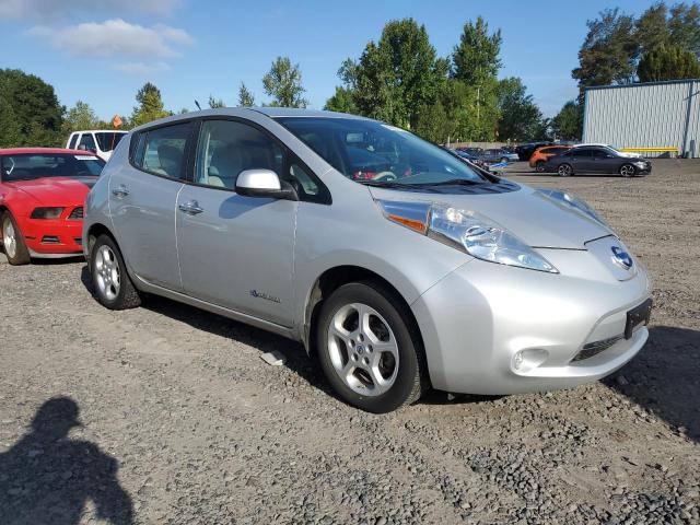 1N4AZ0CP4DC401435 - 2013 NISSAN LEAF S SILVER photo 4