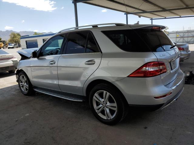 4JGDA5JB5DA190031 - 2013 MERCEDES-BENZ ML 350 SILVER photo 2