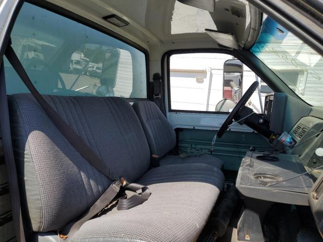 1GDK7H1C4YJ903829 - 2000 GMC C-SERIES C7H042 WHITE photo 11