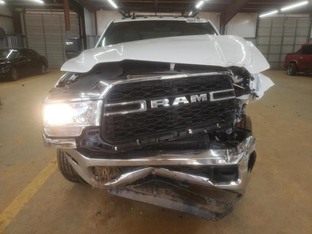 3C6UR5HL4RG189397 - 2024 RAM 2500 TRADESMAN თეთრი ფოტო 5