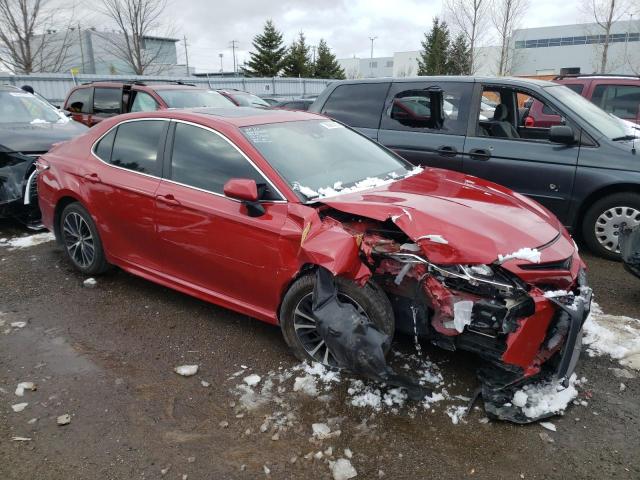 4T1J11AK1LU309573 - 2020 TOYOTA CAMRY SE RED photo 4