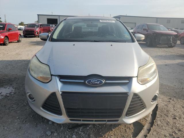 1FADP3F29EL137070 - 2014 FORD FOCUS SE SILVER photo 5