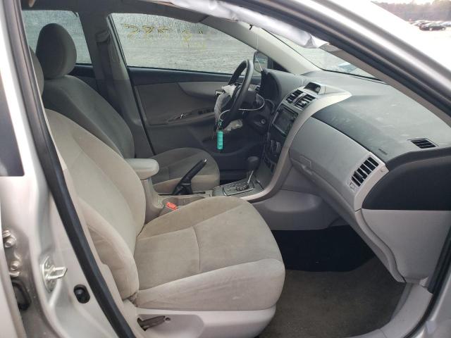 5YFBU4EE4DP113356 - 2013 TOYOTA COROLLA BASE SILVER photo 5
